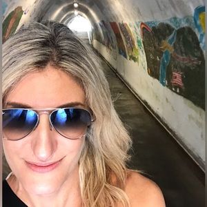 Meet your Posher, Rachel